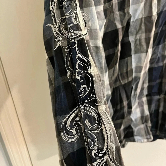 The Buckle Pop Icon Plaid blue shirt with snap buttons Size Large - Picture 3 of 5
